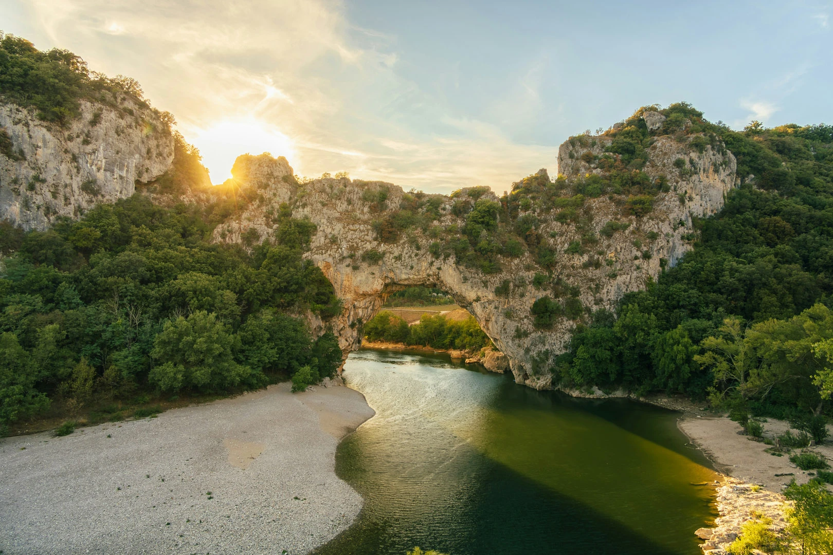 frankrijk-regio-ardeche-vallon-pont-darc